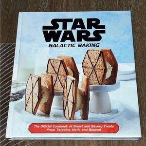 Star Wars Galactic Baking The Official Cookbook Sweet Savory Treats Disney